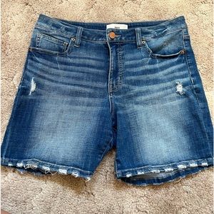 BKE Women’s Midrise Jean Shorts size 28